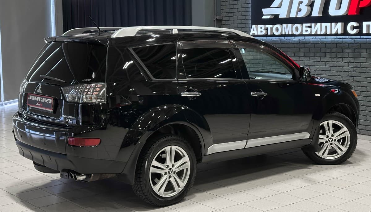 Mitsubishi Outlander - 5